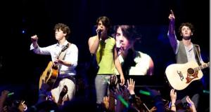 Jonas Brothers: The 3D Concert Experience. Jonas Brothers: The 3D Concert Experience Movie Review.